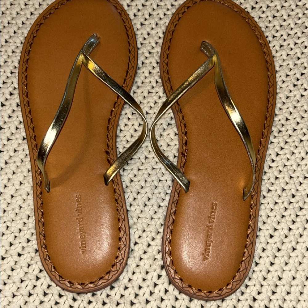 Vineyard Vines Gold and Tan Sandals with Leather Straps